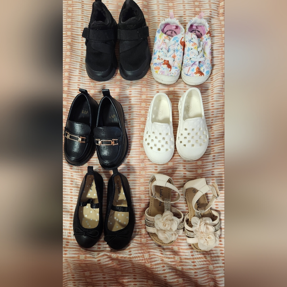 Girls Shoes 6c (6PAIRS)